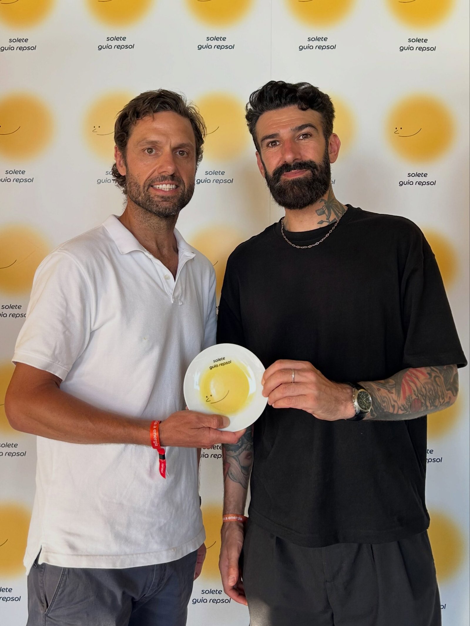 Wishbone receiving the Guía Repsol Solete 2026 award in Lisbon
