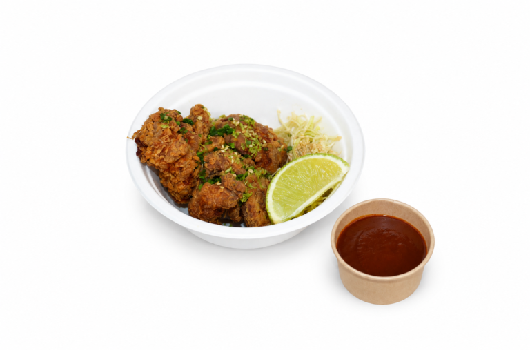 Late-night karaage fried chicken to share in Bica, near Cais do Sodré, Lisbon